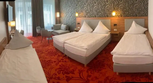 Четырёхместный номер Standard Hotel Felsenkeller