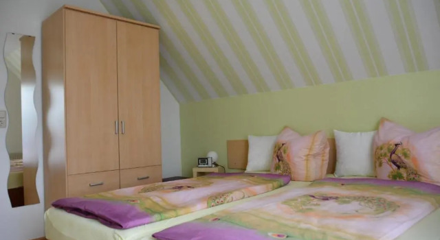 Ferienwohnung Starke, Book Apartment  
