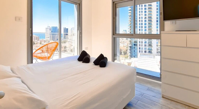 3BDR Roof Top Sea View Neve Tsedek tl48, Забронировать Отель Тель-Авив Тель-Авивский округ, рядом с Independence Hall Museum