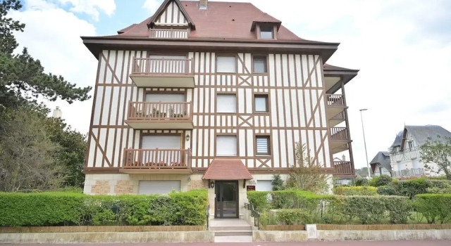 Very Nice Apartment With Balcony - 4p/1br - 600m From the Beach, Забронировать Апартаменты/квартира Довиль 