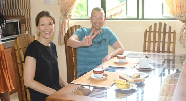 Suwani Pinnawala Homestay, Buchen Sie Hotel Pinnawala 