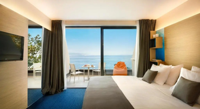 Двухместный номер Superior с балконом и с видом на море Hotel Ičići - by Liburnia Hotels & Villas