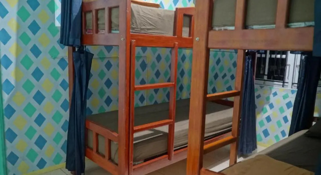 Letto in camerata Pintu Biru Hostel
