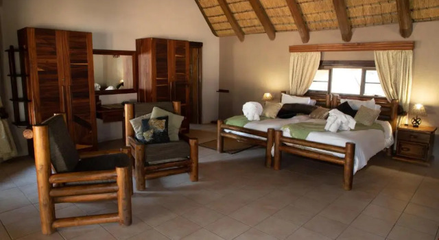 Ondundu Lodge, Book Hotel Hoteller i Kamanjab med parkering, Parkering