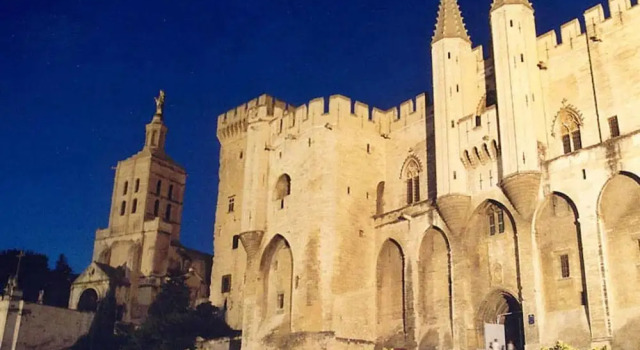 Apartment with 2 Bedrooms in Avignon, with Wifi - 40 Km From the Slopes