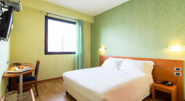 Двухместный номер Standard Hotel Concorde