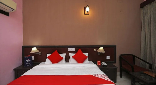 OYO 19514 Hotel Park Regency