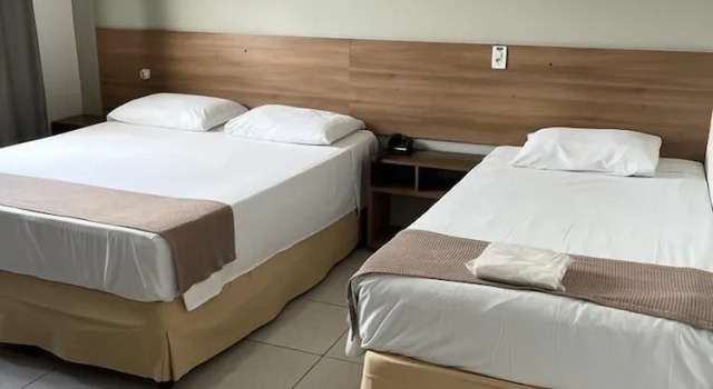 Трёхместный номер Standard Larison Economy - by Easy Hotéis