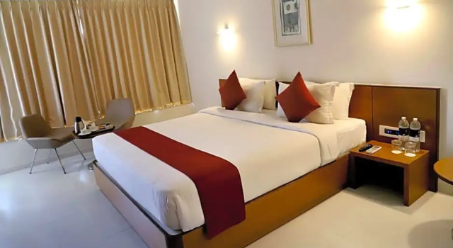 Номер Deluxe Quality Inn Patria Suites, Rajkot