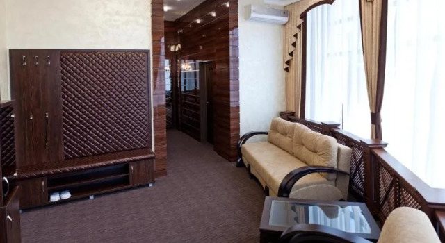 Iceberg Premium Hotel, Rezervovat Hotel Staryj Oskol 