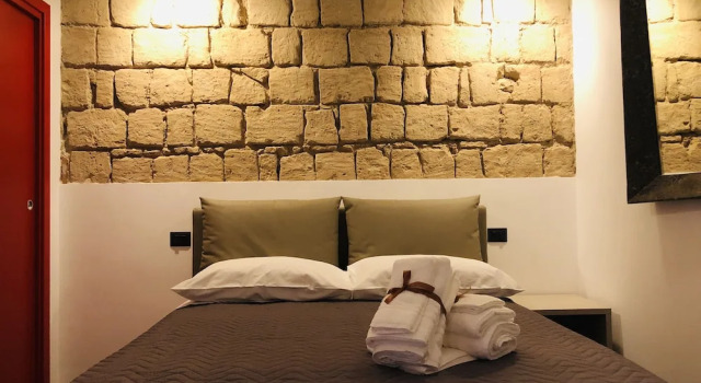 Двухместный номер Standard с балконом Holiday Guesthouse
