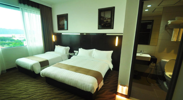 Трёхместный номер Deluxe Dreamtel Kota Kinabalu