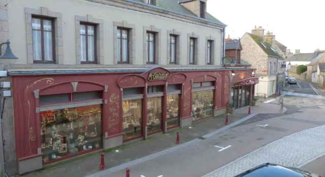 "Les Mouettes" Maison de pêcheur en centre ville, Забронировать Отель  