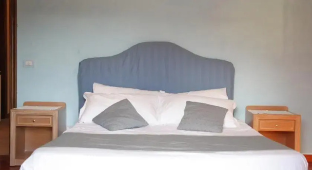 Ti immaginavo sul Bosforo, Prenota Locanda Motel a Roma, Motel