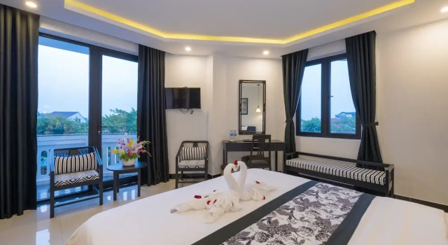 Двухместный номер Deluxe с балконом Hoianation Villas Hotel