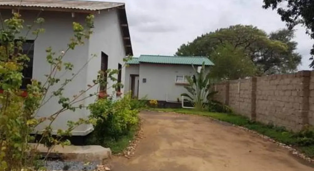 Marsy Lodge, Prenota Hotel Kalomo Meridionale