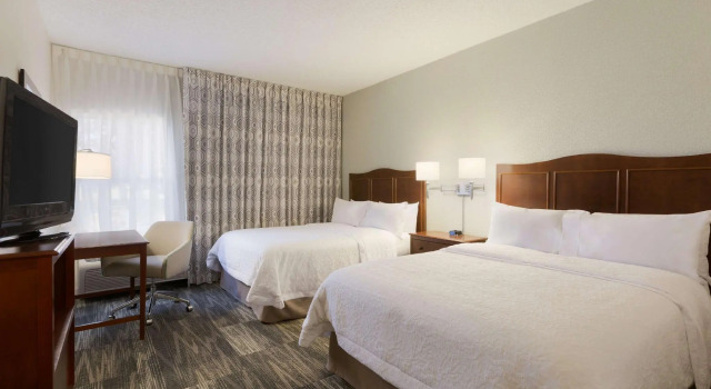 Четырёхместный номер Standard Hampton Inn Zanesville
