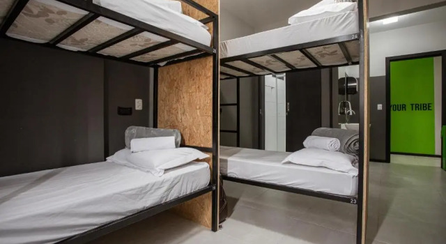Кровать в общем номере (женский номер) Graffi City House