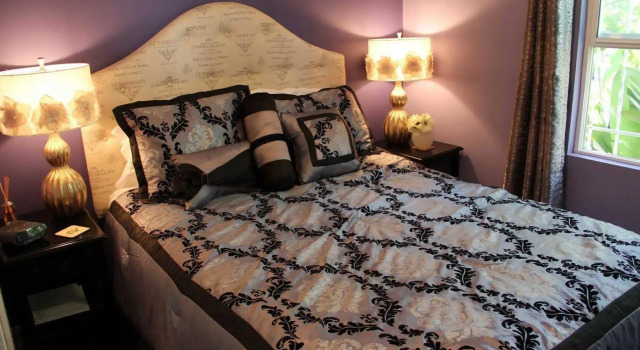 Cinema Suites Bed & Breakfast
