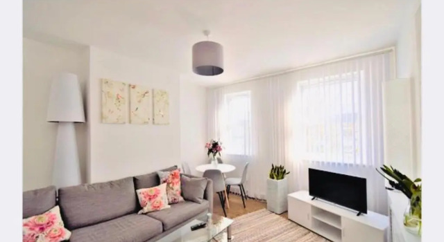 Super location 1min from metro 10min from Camden, Забронировать Апартаменты/квартира Апартаменты Лондона, рядом с Лодердейл-хаус, Апартаменты/квартира