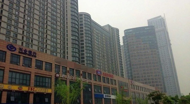 Ji Hotel Hangzhou Xiaoshan People Square, Rezerwuj Hotel Hotele w Xiaoshan z parkingiem, Parking