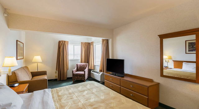 Двухместный люкс Quality Inn & Suites Belmont - Platteville