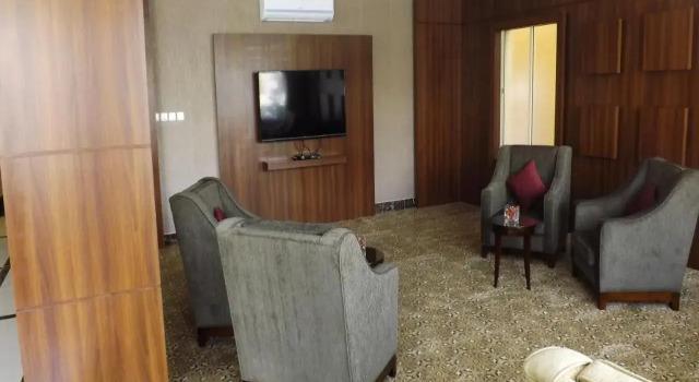 Baron Palace - Almasif Hotel Apartments