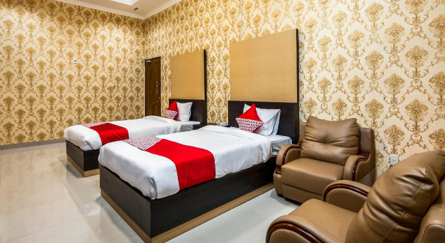 Двухместный люкс Capital O 540 Esther Hotel