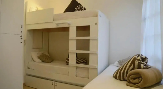Кровать в общем номере (женский номер) Villa Hostel