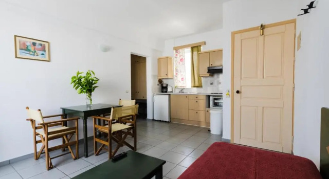 Апартаменты Happiness Apartments