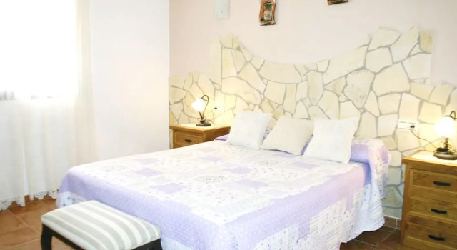 House With 2 Bedrooms in El Gastor, With Wonderful Lake View, Private, Забронировать Отель Отели Эль-Гастор 3 звезды, 3*