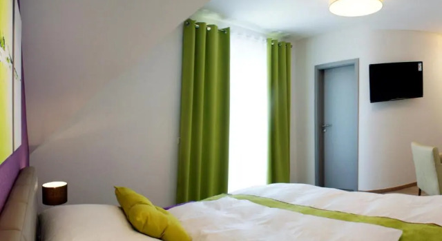 Двухместный номер Standard R & J Hotel
