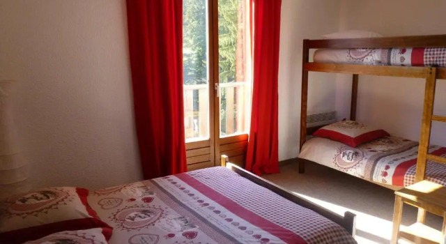 Четырёхместный номер Standard Le Blanchon Hotel