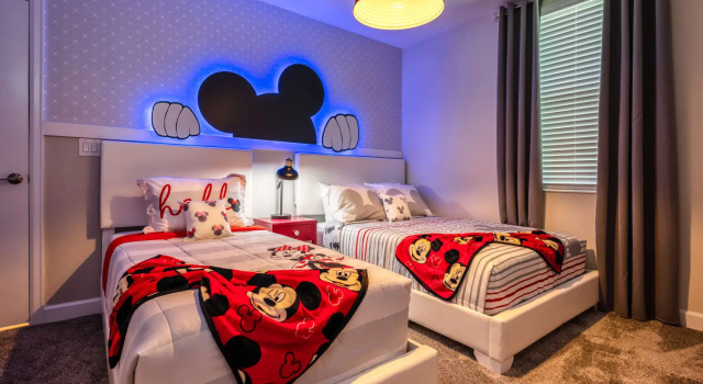Charming condo with great golf view near Disney, Book Hotel Hoteller i Four Corners med pool, Swimmingpool
