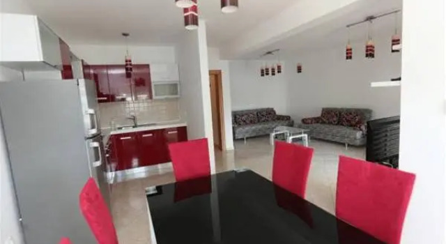 Apartments Paradise, Varaa Huoneisto Hotellit Split-Dalmatia pysäköinnillä, Pysäköinti