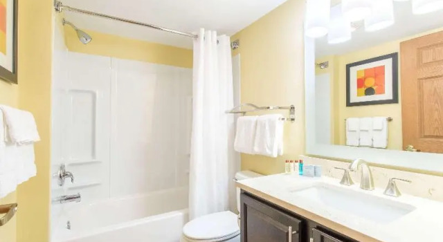 Номер Standard MainStay Suites Sterling near Dulles Town Center