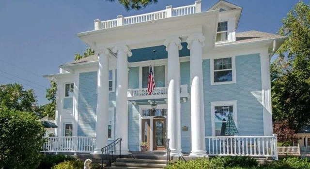 The Dickey House Bed & Breakfast, Buchen Sie Hotel Marshfield Ozark