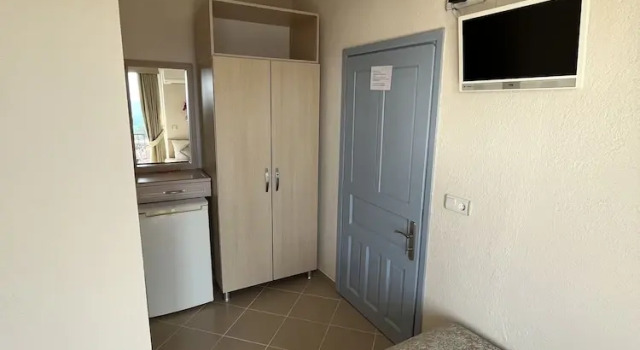Трёхместный номер Standard с балконом Talay Otel