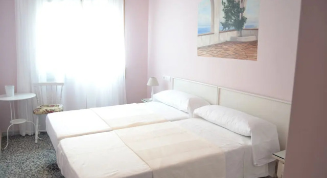 Номер Standard Hostal Isabel II