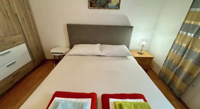 Apartment Fruk 5, Забронировать Апартаменты/квартира Отели Приморско-Горанской жупания с парковкой, Парковка