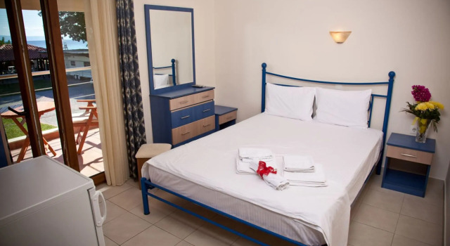 Meltemi Rooms, Book Hotel Ormos Panagias 