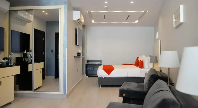 Полулюкс Petra Boutique Hotel