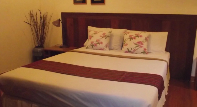 Vijitnakorn Nonpak Hotel, Varaa Hotelli Hotellit North-Eastern Thailand pysäköinnillä, Pysäköinti