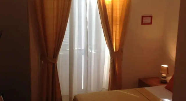 Bb Meret Roma Termini, Prenota Hotel Roma Lazio