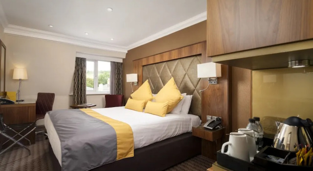 Номер Classic Donnington Manor Hotel