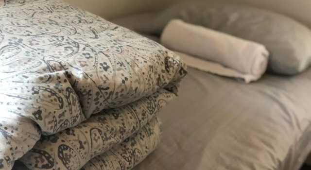WHOLE Family - WholeVille - Hostel, Book Hostel / Vandrerhjem Downtown Sacramento Sacramento