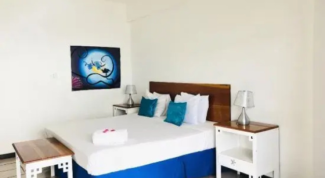 Люкс Sand and Tan Beach Hotel