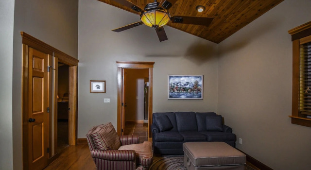 Trees, Breeze and Skis 3 Bedroom House, Buchen Sie Ferienhaus Hotels in Maryland mit Parkplatz, Parkplätze