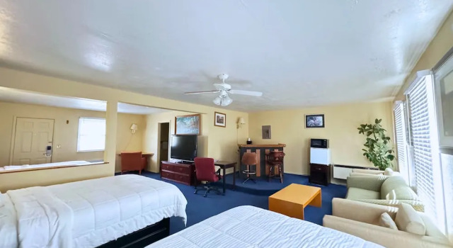 Люкс Westwoods Motel