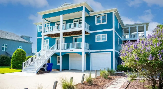 Pier Pleasure by Oak Island Accommodations